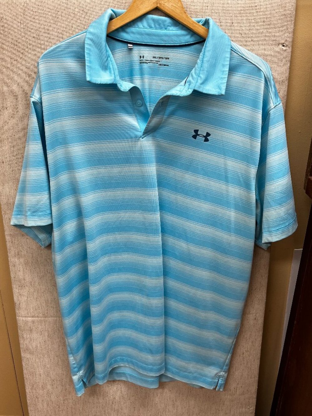Under Armour Men's Light Blue Striped Performance HeatGear Golf Polo Shirt